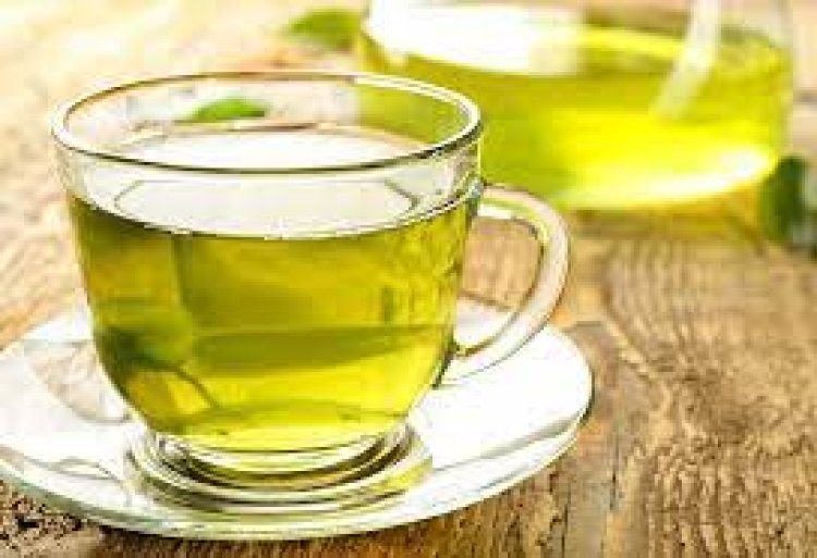 सकाळी Green Tea पिताय तर ही सवय आजच थांबवा, कारण...